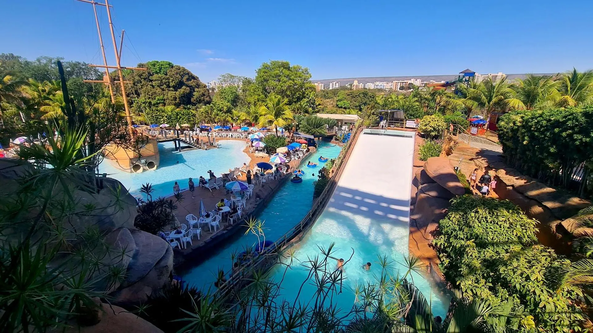 Hotel Spazzio Diroma Gratis Entrada Acqua E Splash Caldas Novas